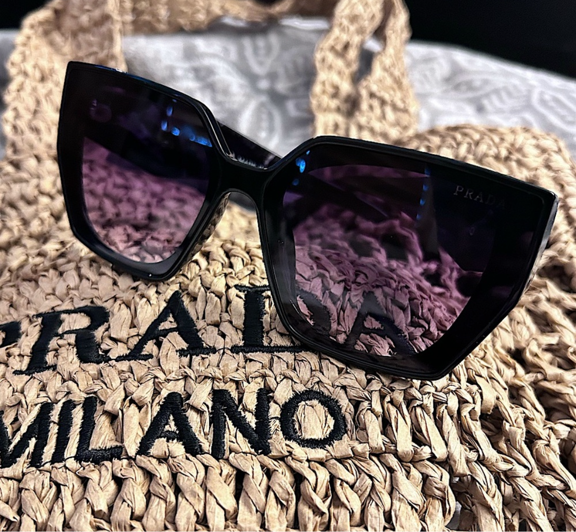 Black Tortoise Pattern Women's Sunglasses