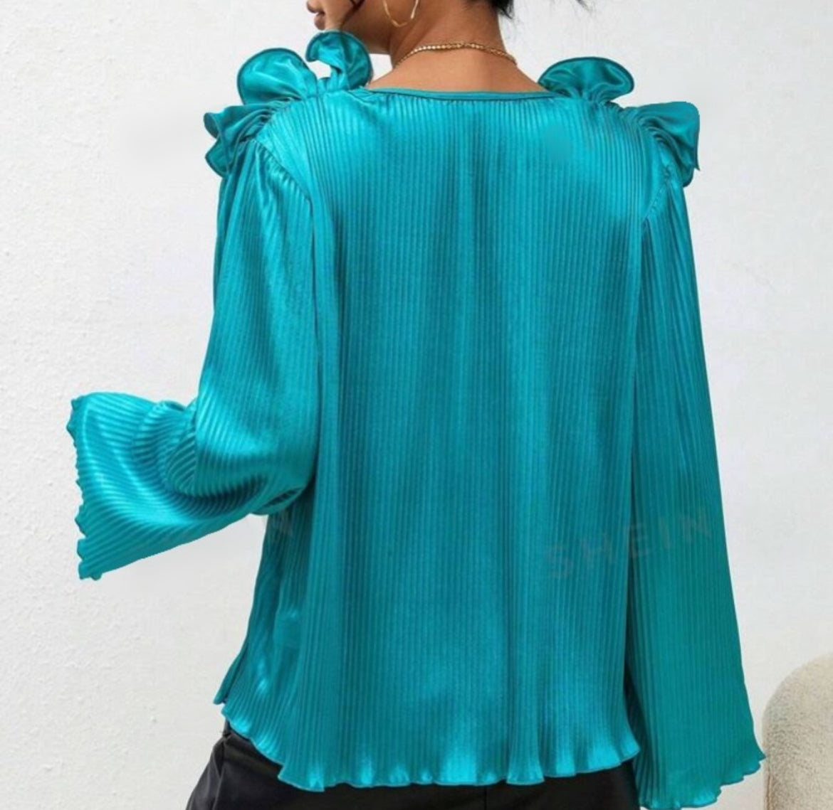 Gorgeous Teal Long Sleeved Women’s Blouse.