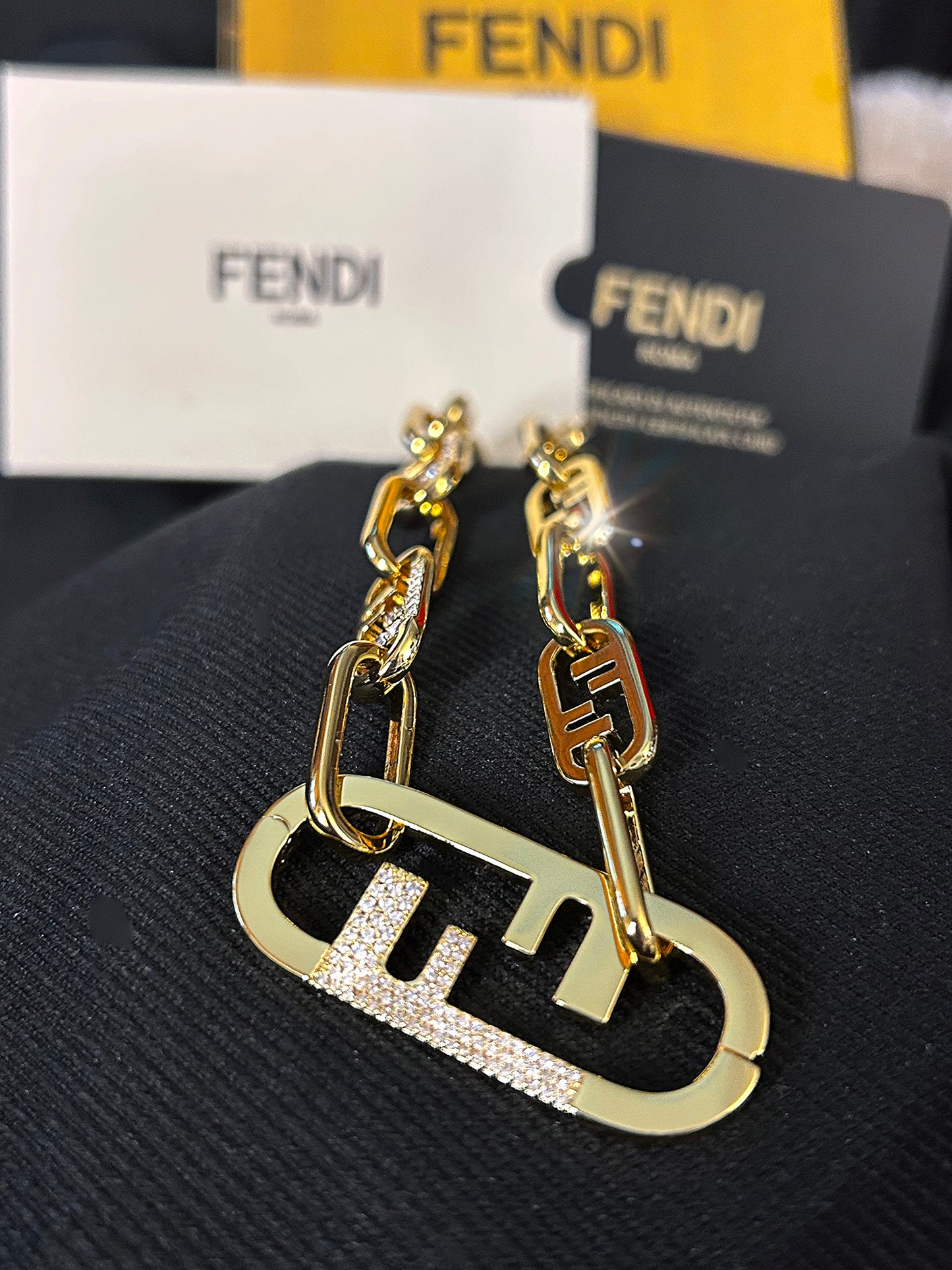 O'lock FF Logo
Gold-tone Chain Necklace