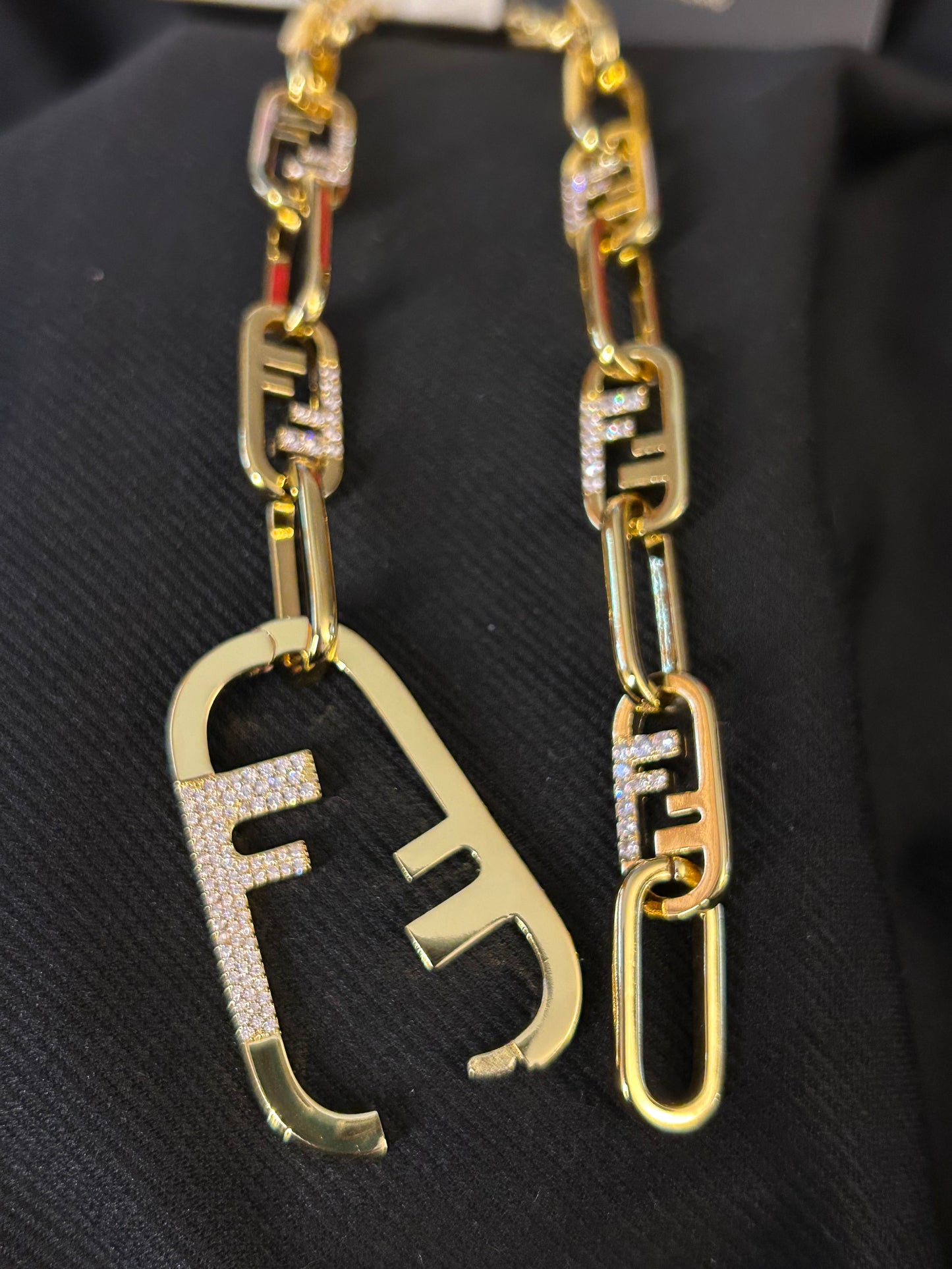 O'lock FF Logo
Gold-tone Chain Necklace