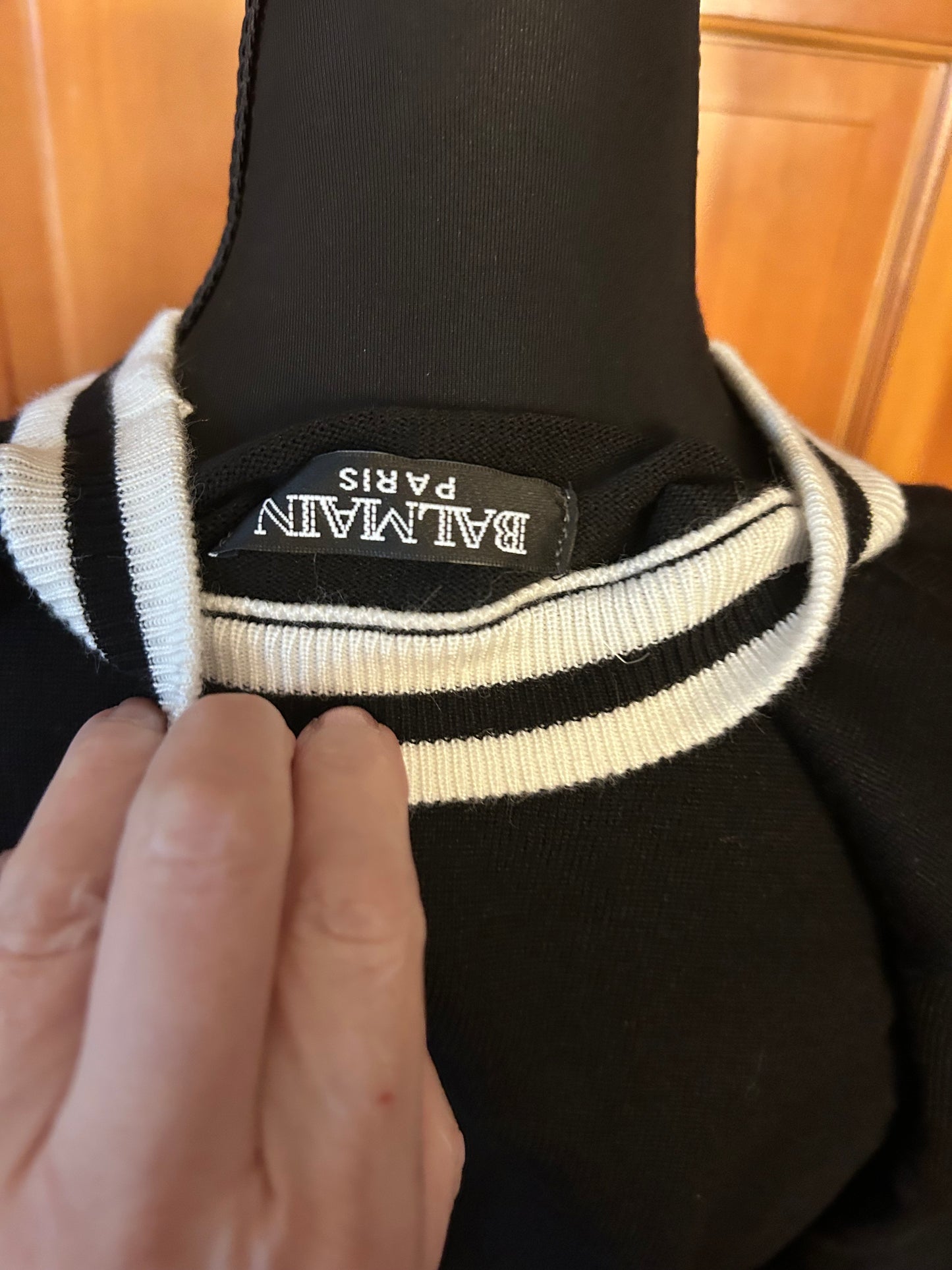 Black and White Intarsia-Knit Logo Jumper.