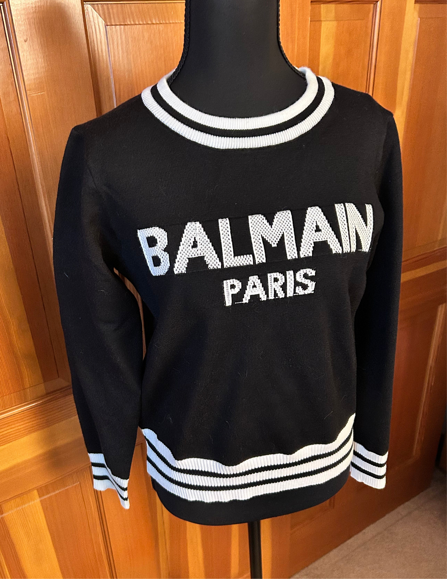 Black and White Intarsia-Knit Logo Jumper.