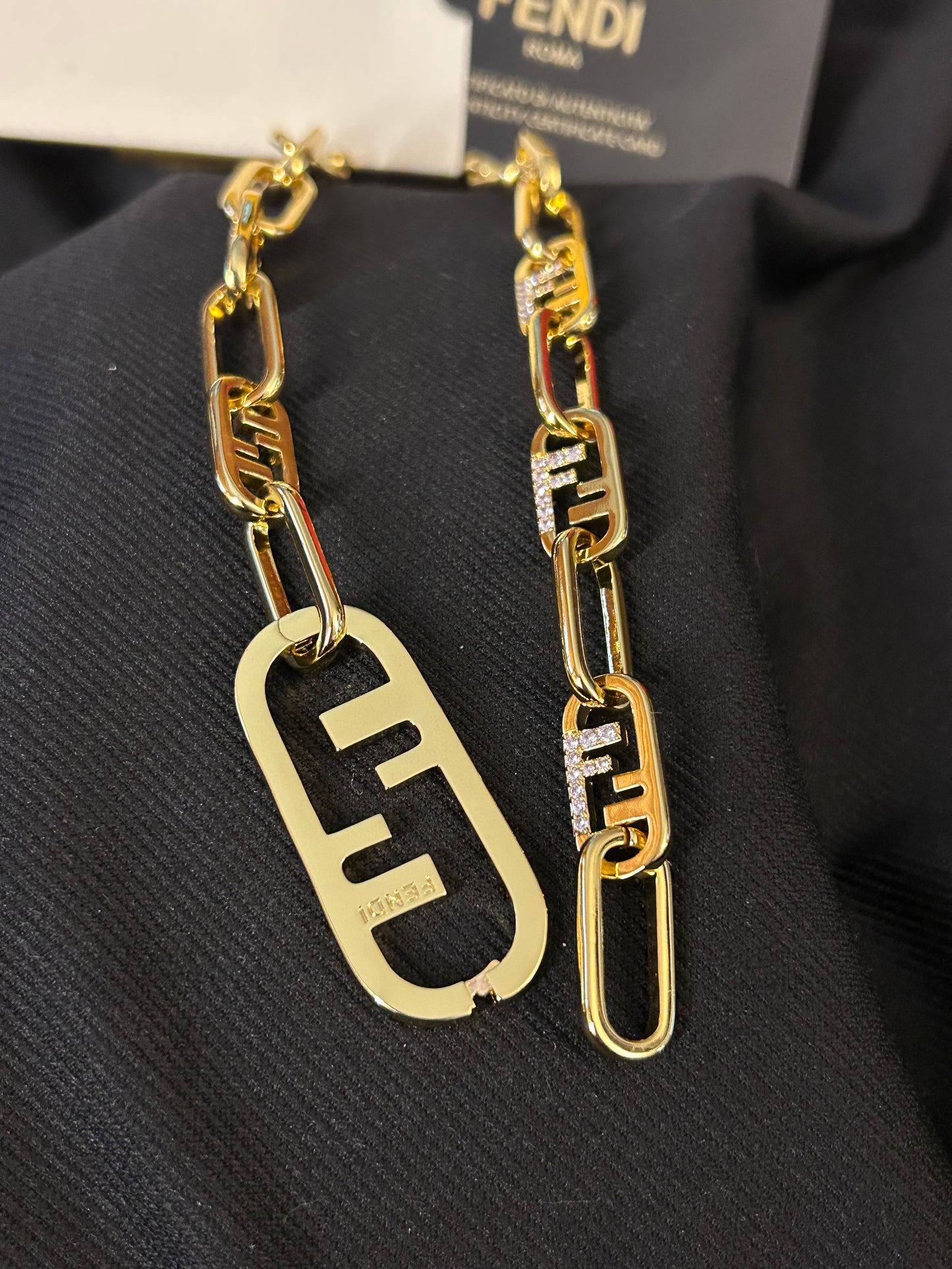 O'lock FF Logo
Gold-tone Chain Necklace