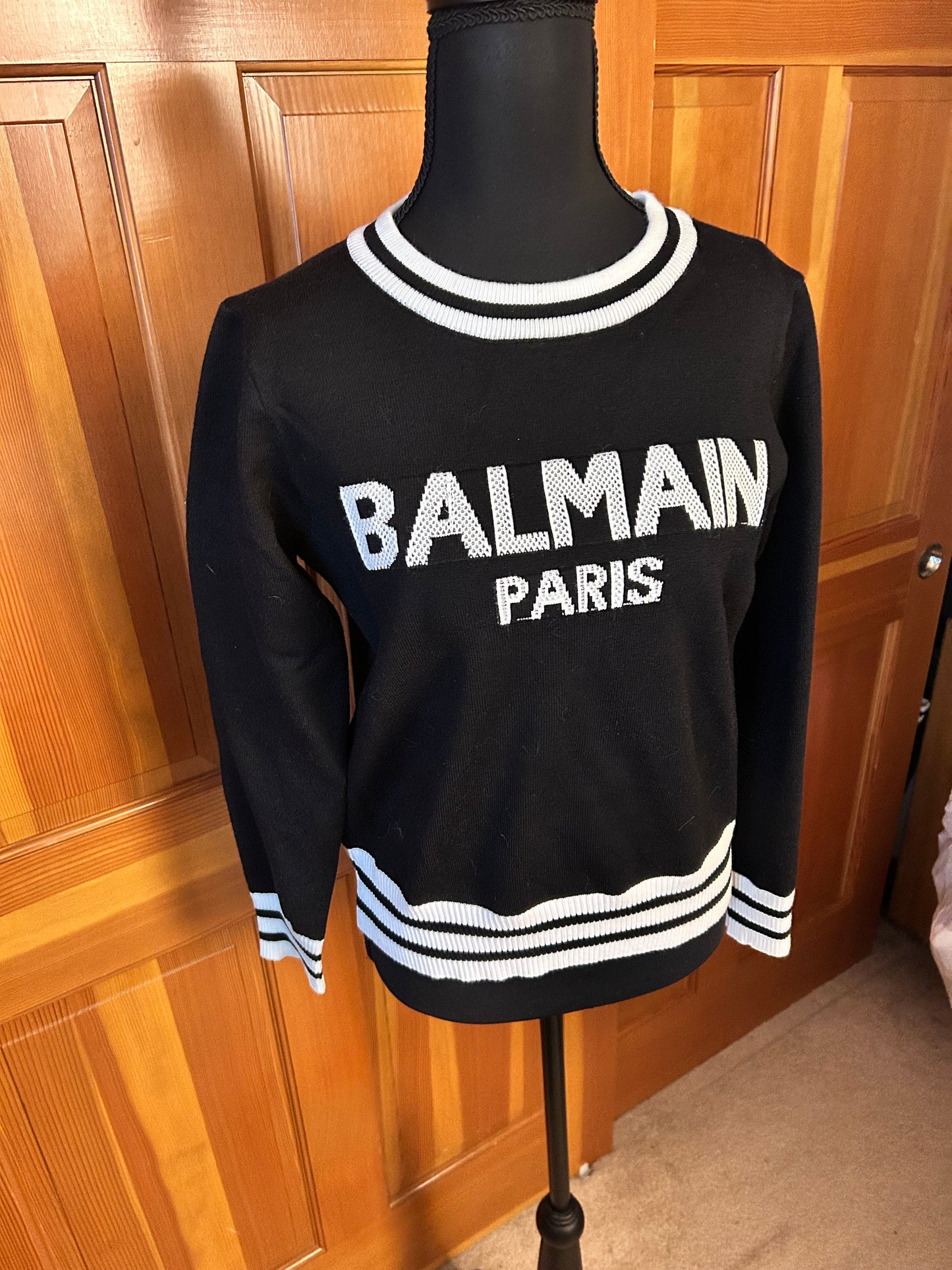 Black and White Intarsia-Knit Logo Jumper.