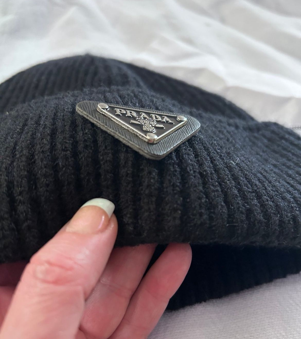 Unisex Wool and Cashmere Beanie.