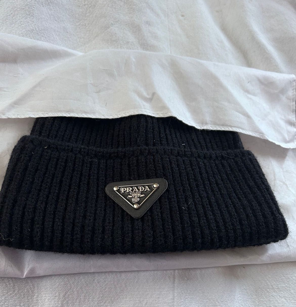 Unisex Wool and Cashmere Beanie.