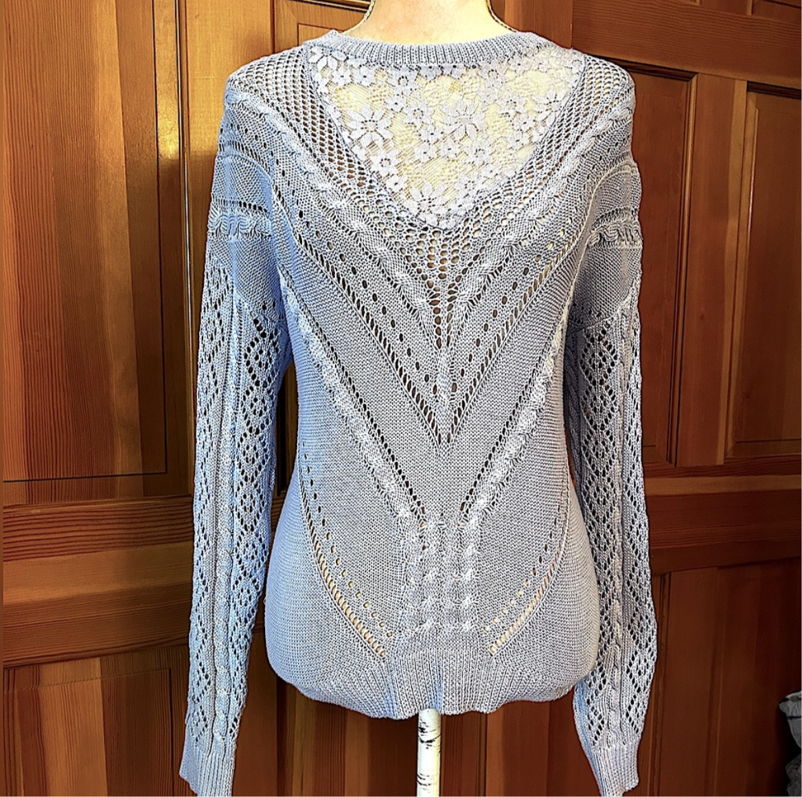 Dusty Lavender Ribbed Knit Women’s sweater.