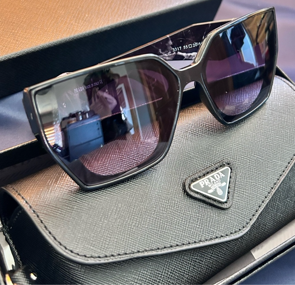 Black Tortoise Pattern Women's Sunglasses