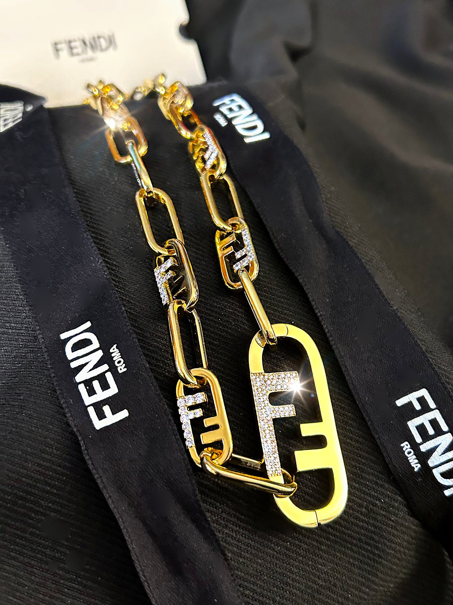 O'lock FF Logo
Gold-tone Chain Necklace